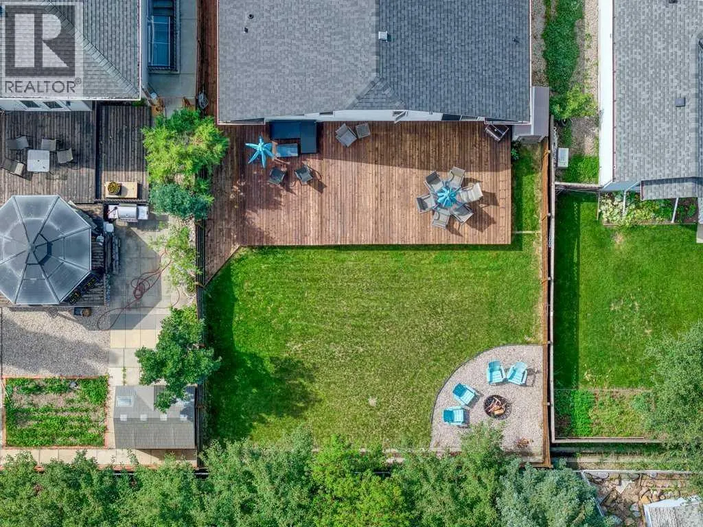 155 West Lakeview Passage