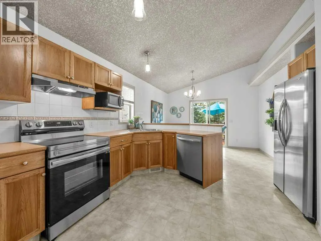 155 West Lakeview Passage