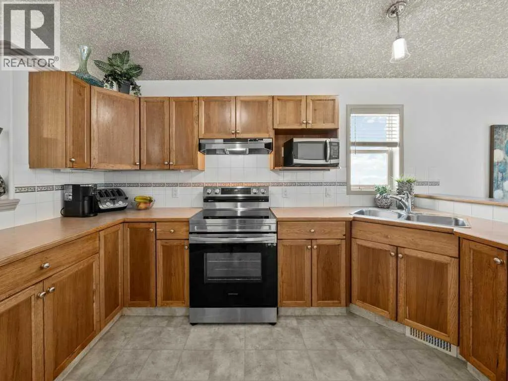 155 West Lakeview Passage