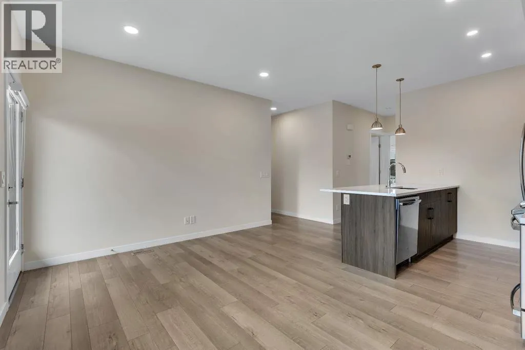 514 Greenbriar Common NW