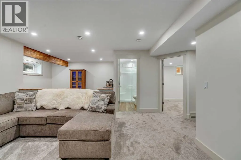 51 Heritage Hill