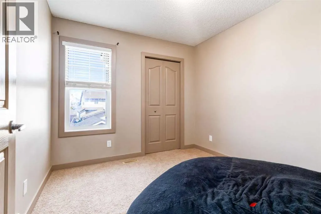 35 Bridlecrest Manor SW