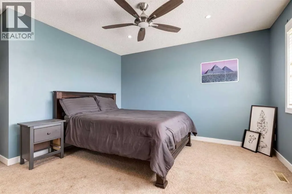 35 Bridlecrest Manor SW