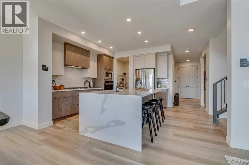 152 Hotchkiss Common SE