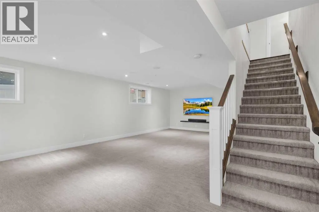 60 Thompson Crescent