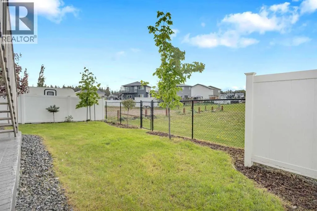 60 Thompson Crescent