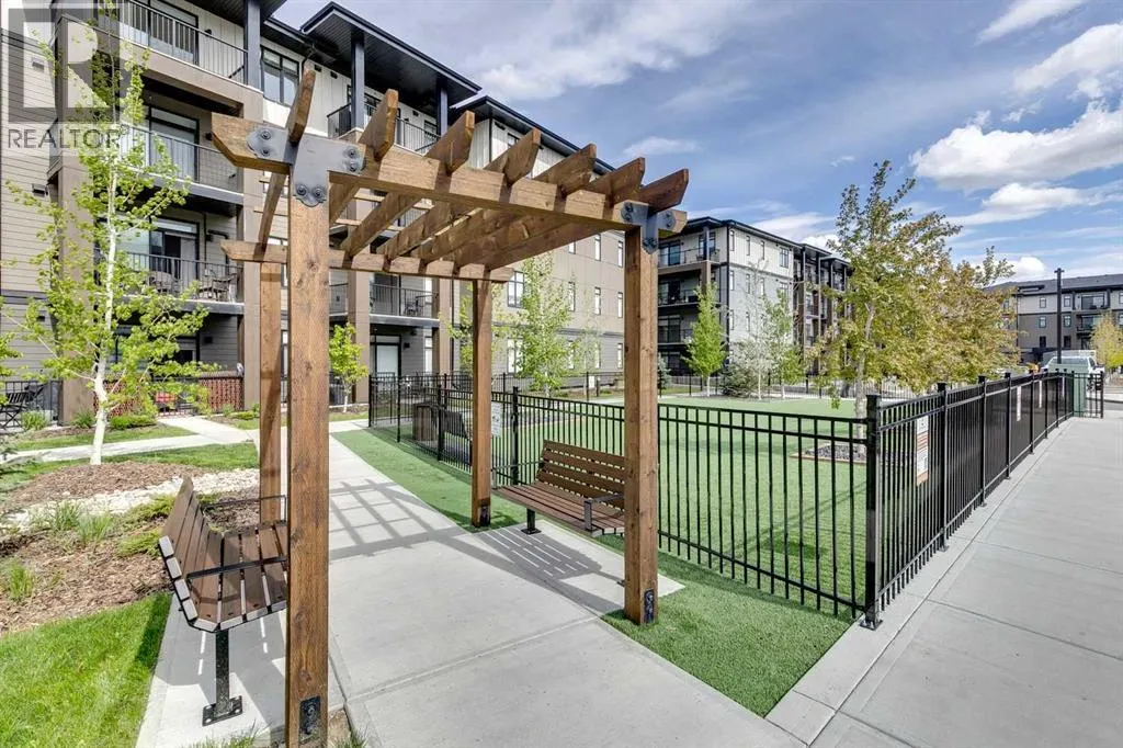 2216, 200 Seton Circle SE