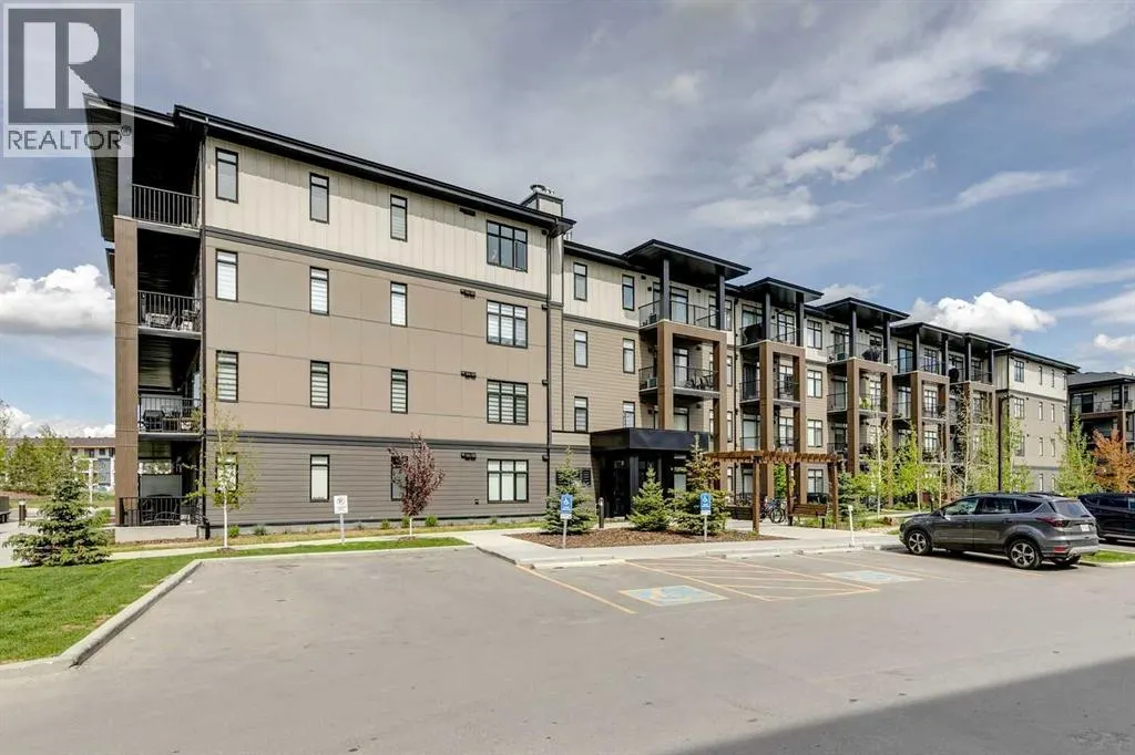 2216, 200 Seton Circle SE