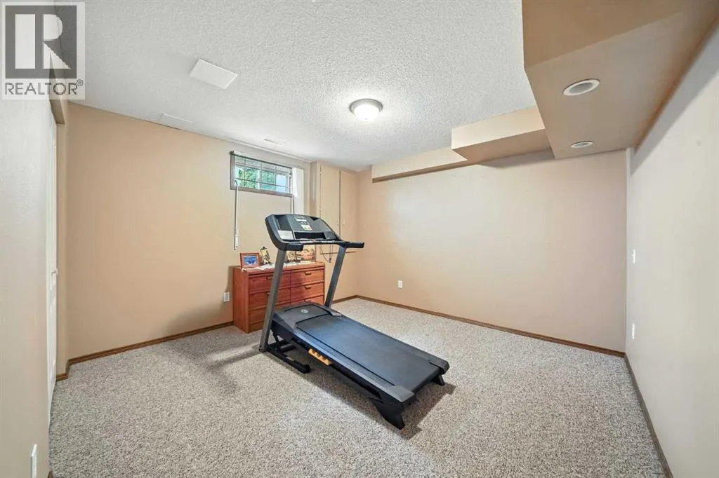62 Rowell Close