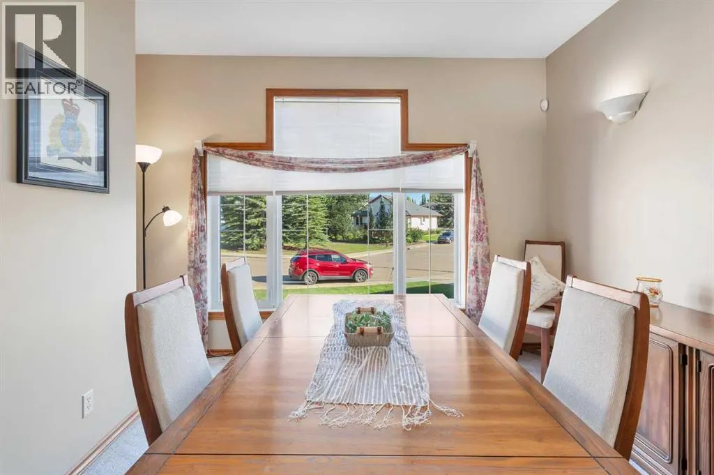 16 Ahlstrom Close