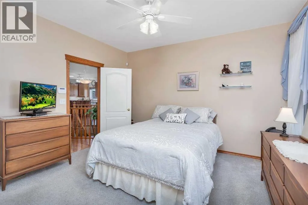 16 Ahlstrom Close