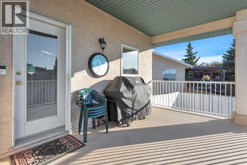 16 Ahlstrom Close