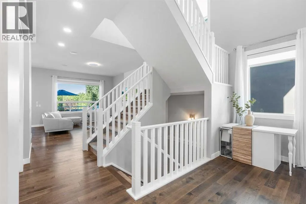 117 West Grove Point SW