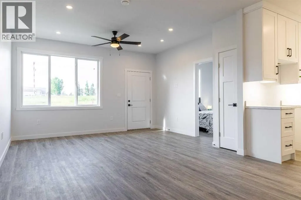 33, 200 Legacy Lane