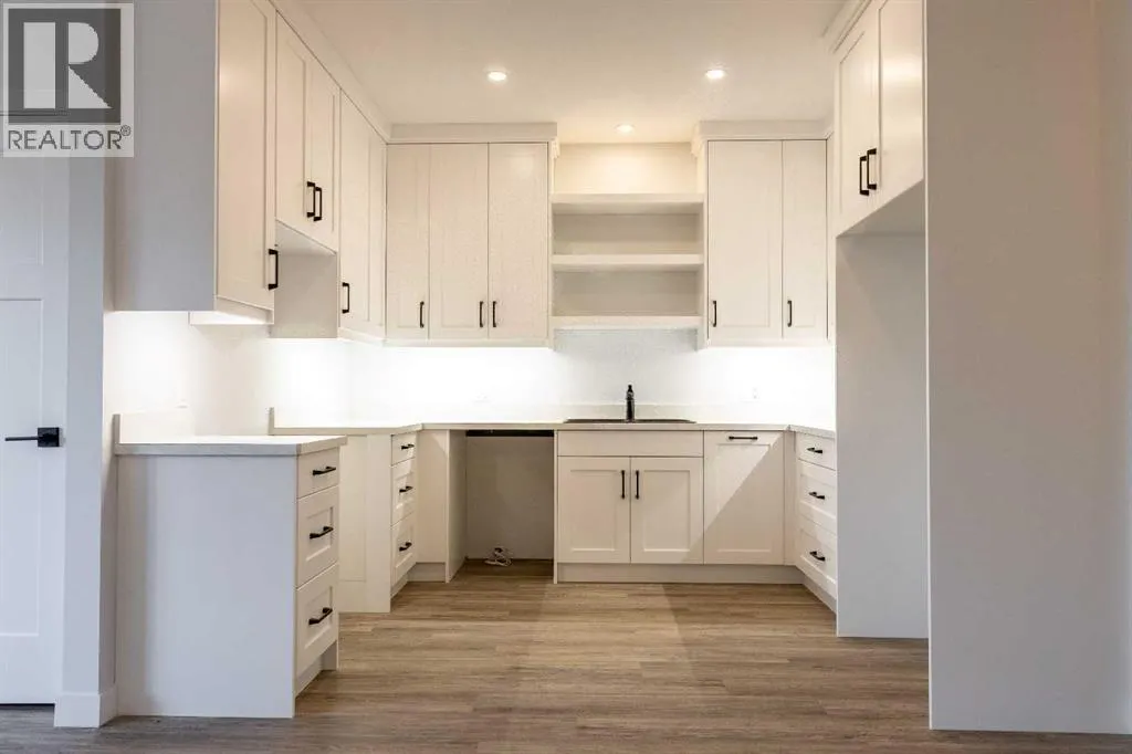 33, 200 Legacy Lane