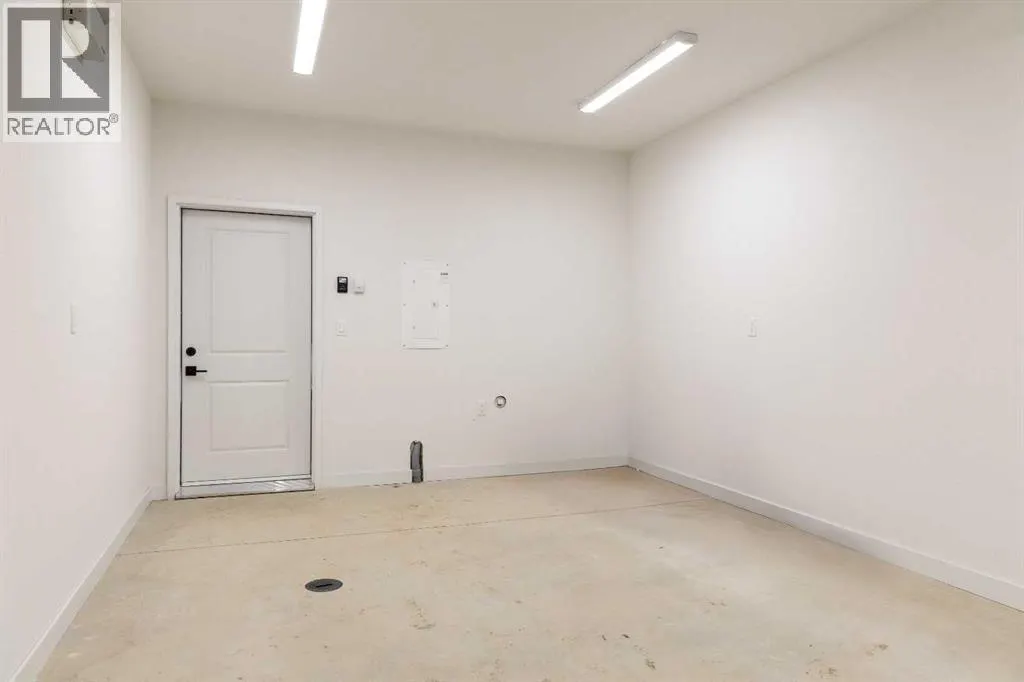 33, 200 Legacy Lane