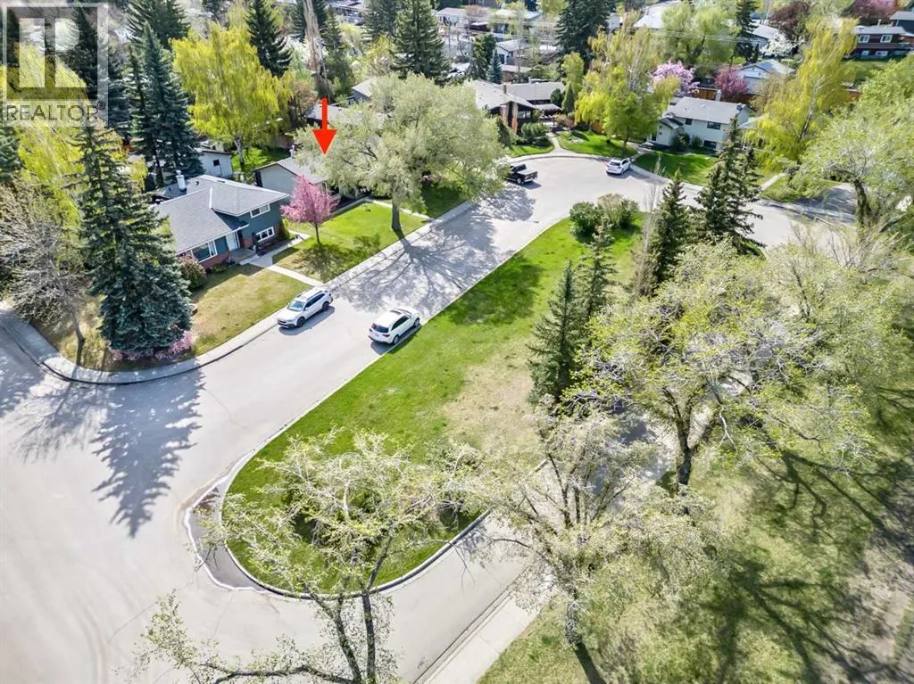 8 Heather Place SW