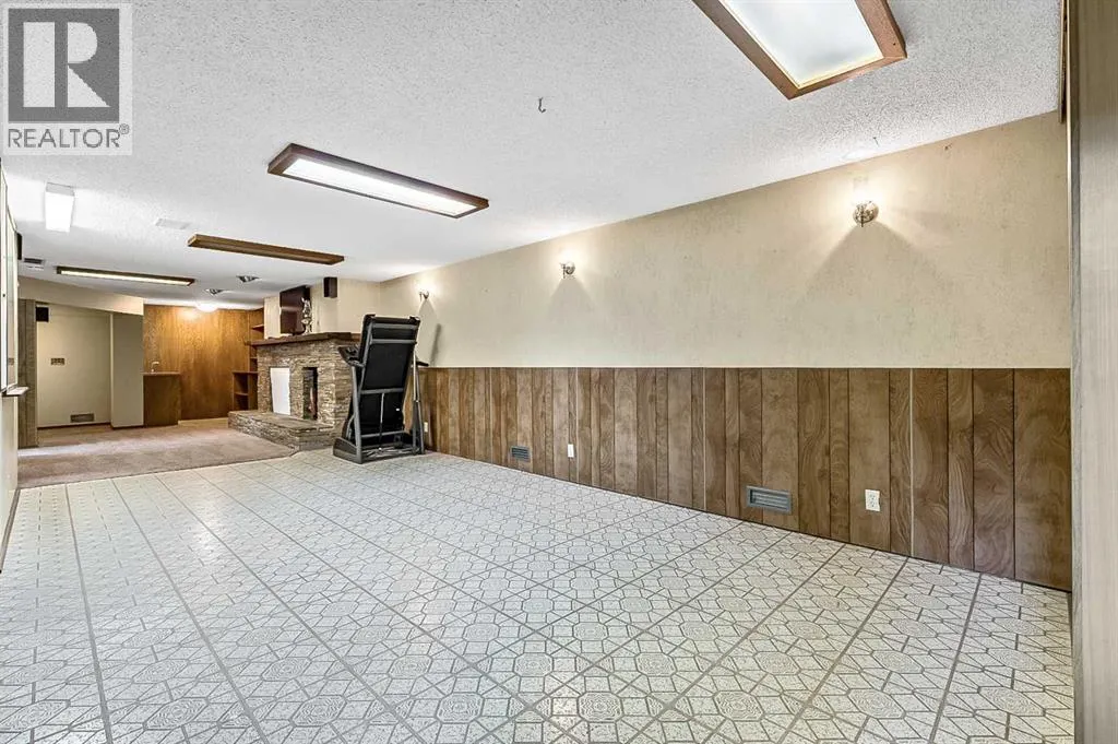8 Heather Place SW