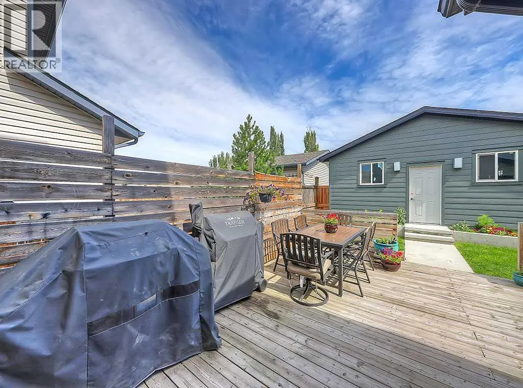 203 Elgin Rise SE