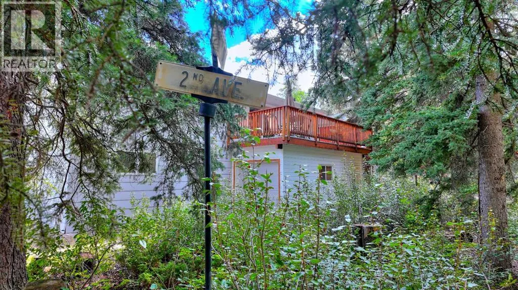 908 Larch Place