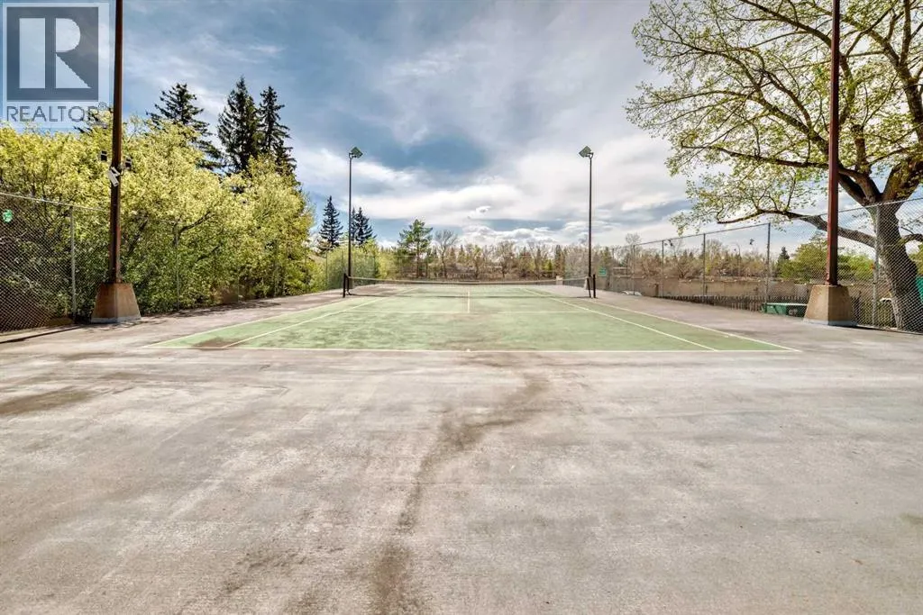 202, 4944 Dalton Drive NW