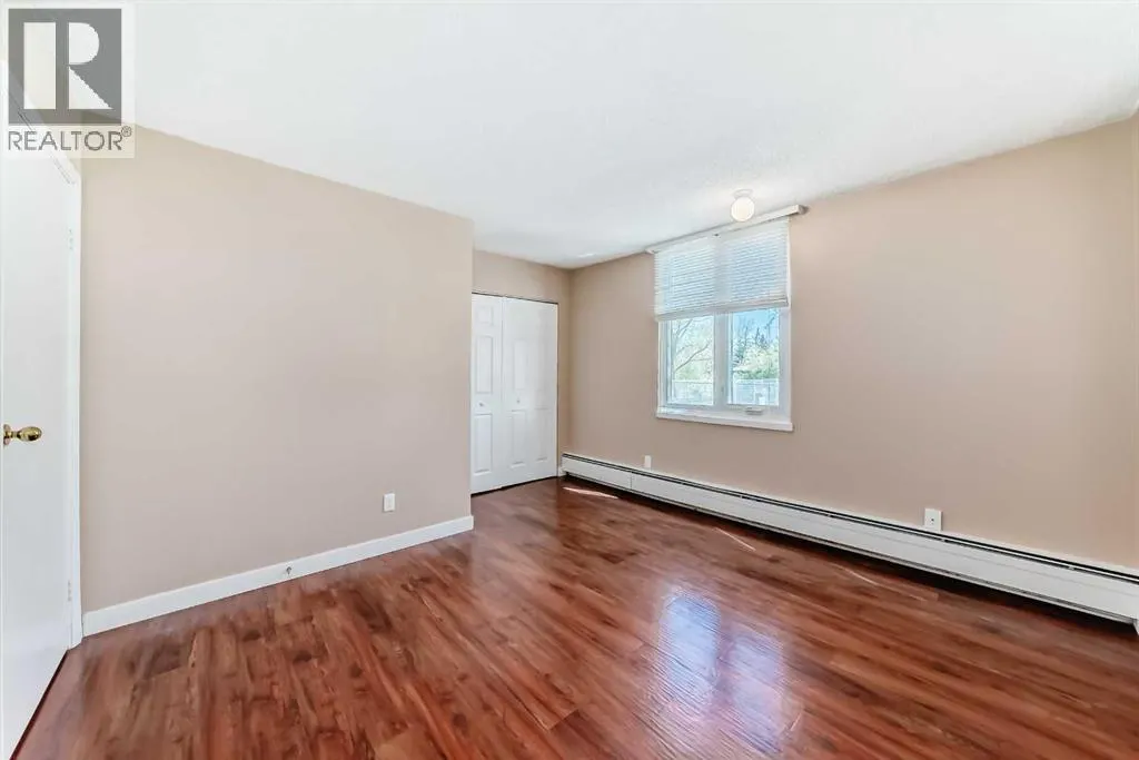 202, 4944 Dalton Drive NW
