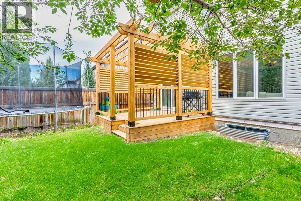 523 Windbrook Heights SW