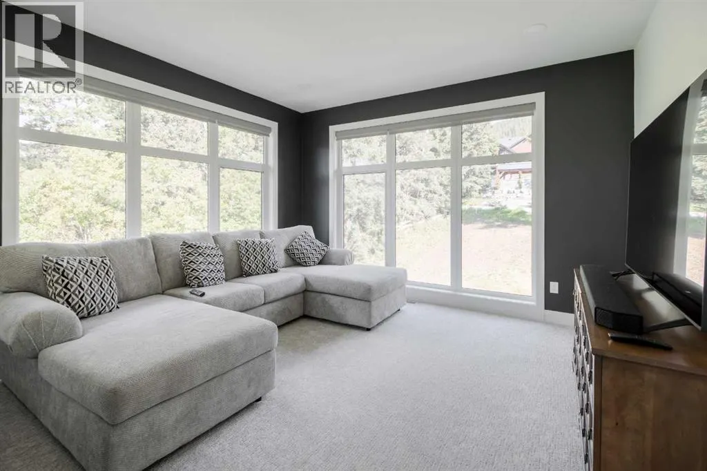 70 Kananaskis Drive
