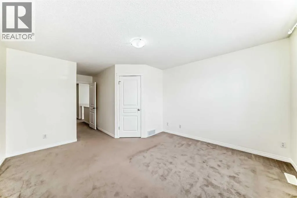 23 Auburn Bay Manor SE