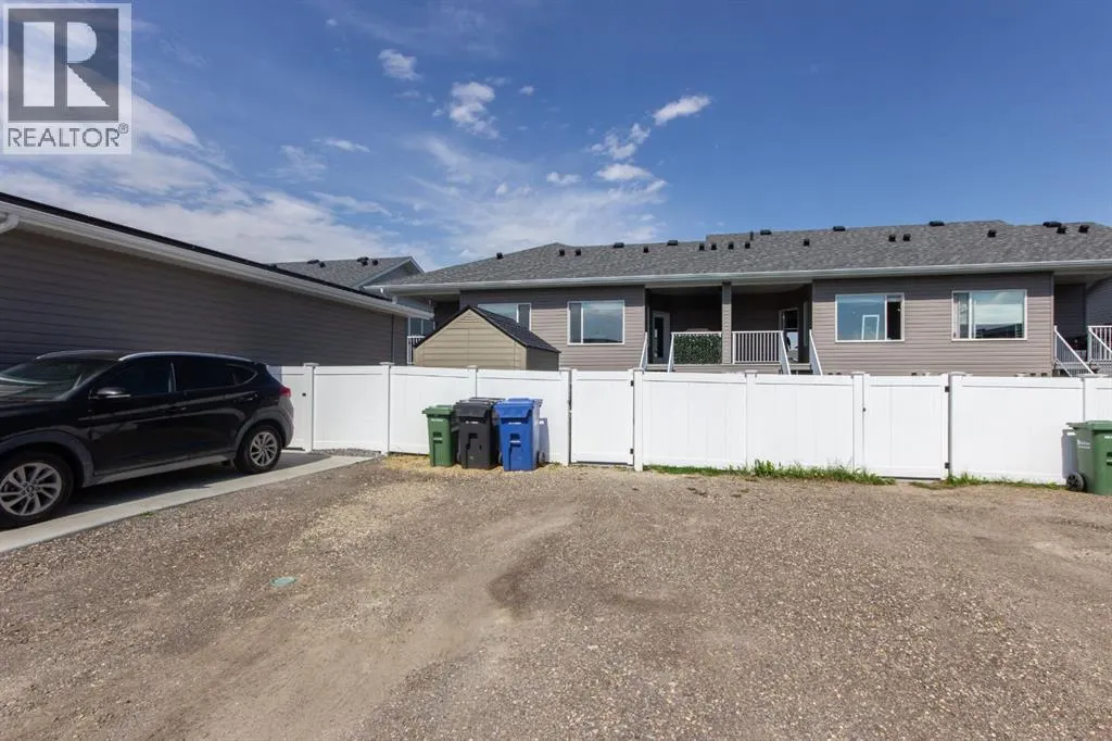77 Ellington Crescent