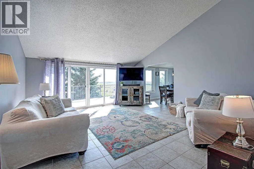 104 Hill Spring Meadows