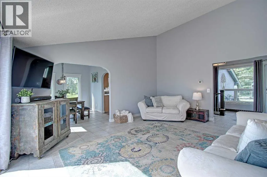 104 Hill Spring Meadows