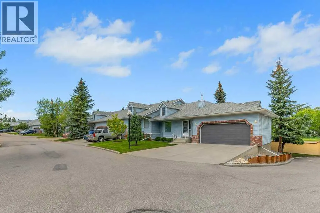 212 Valley Ridge Heights NW