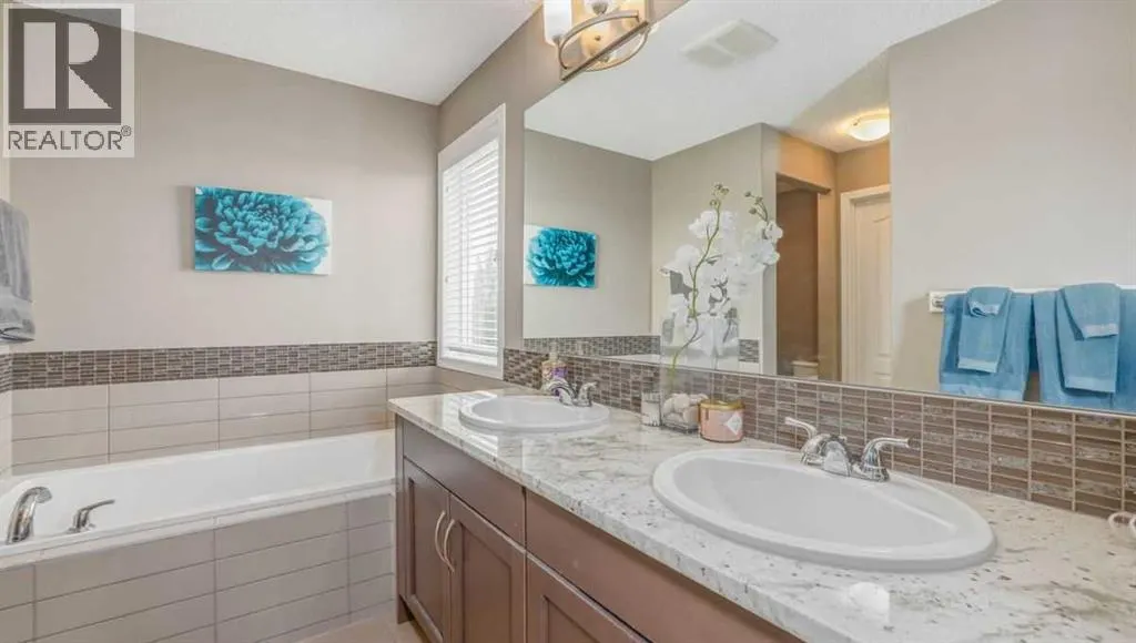 44 Nolancrest Green NW