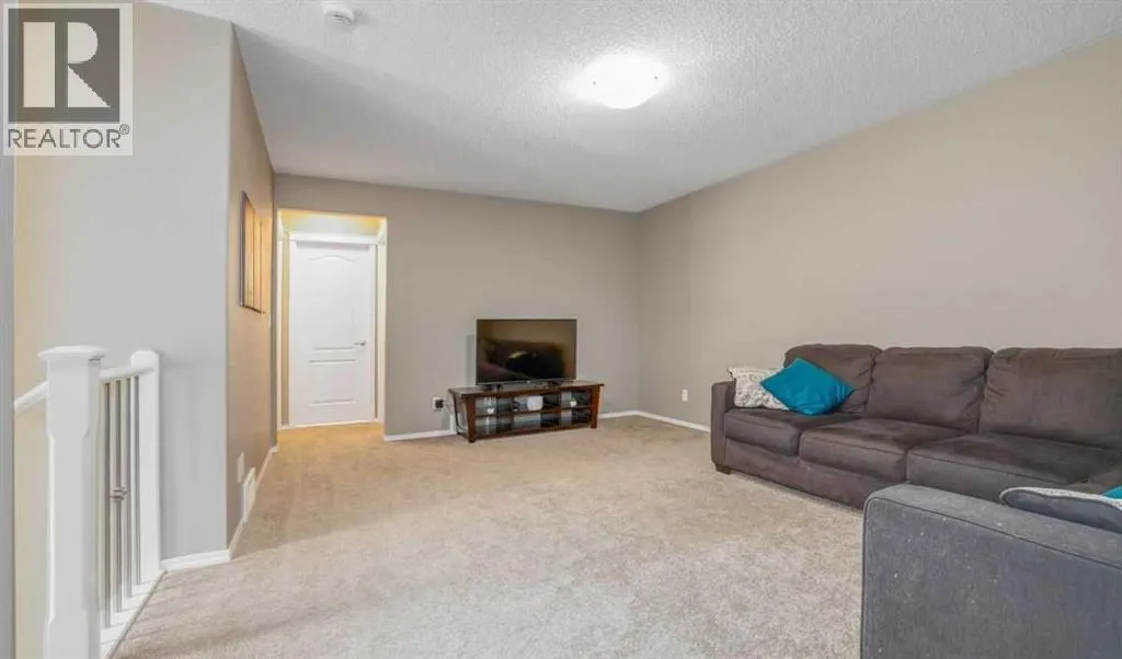 44 Nolancrest Green NW