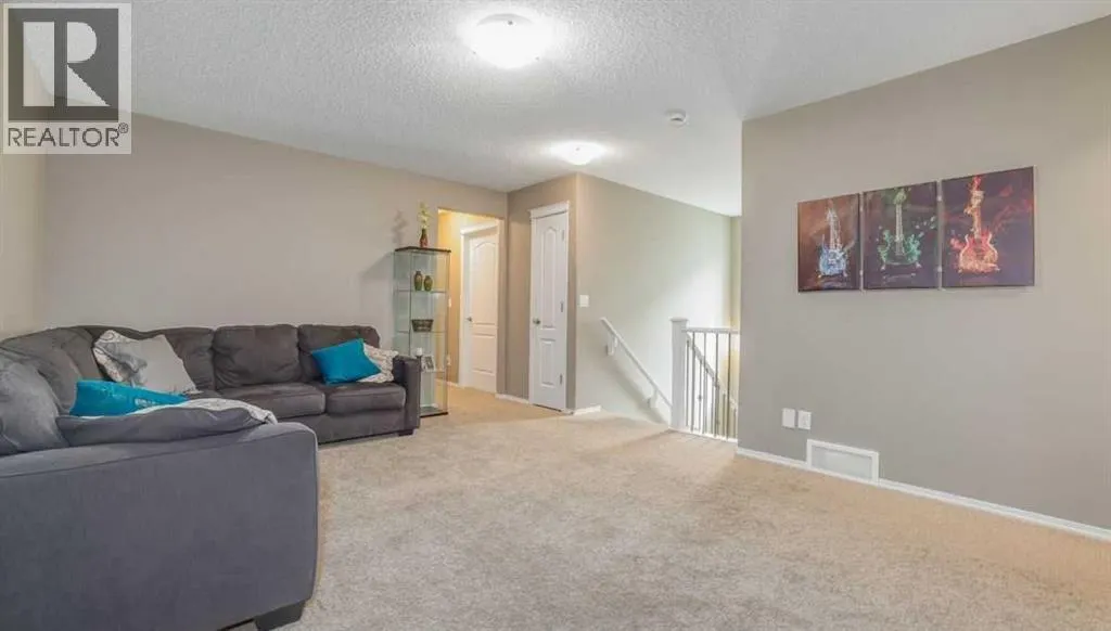 44 Nolancrest Green NW