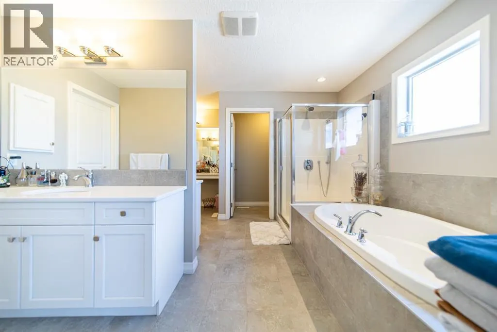 98 Mahogany Passage SE