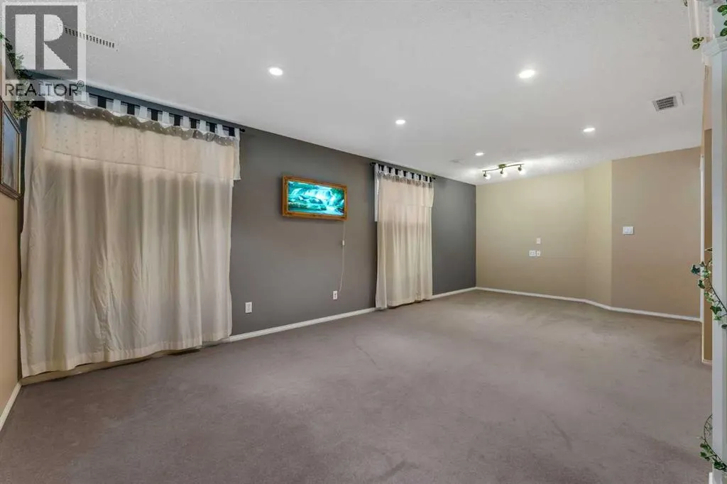 15 Saddletree Drive NE