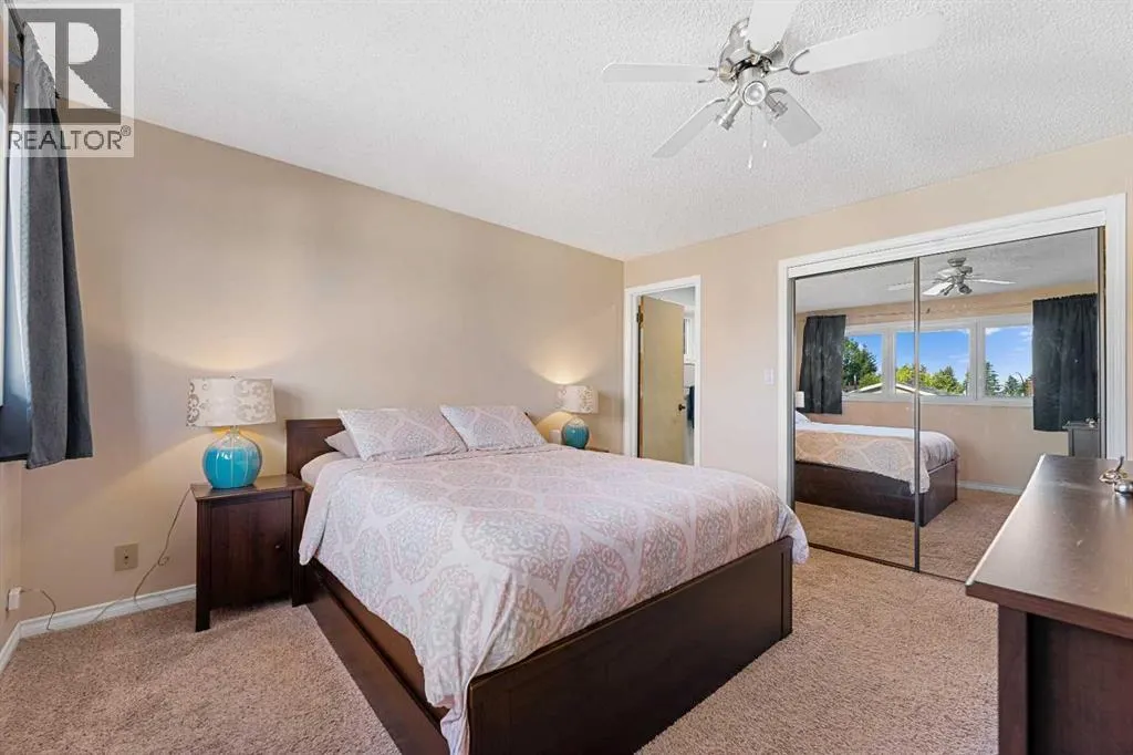 51 Bearberry Bay NW