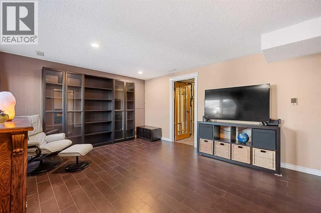 51 Bearberry Bay NW