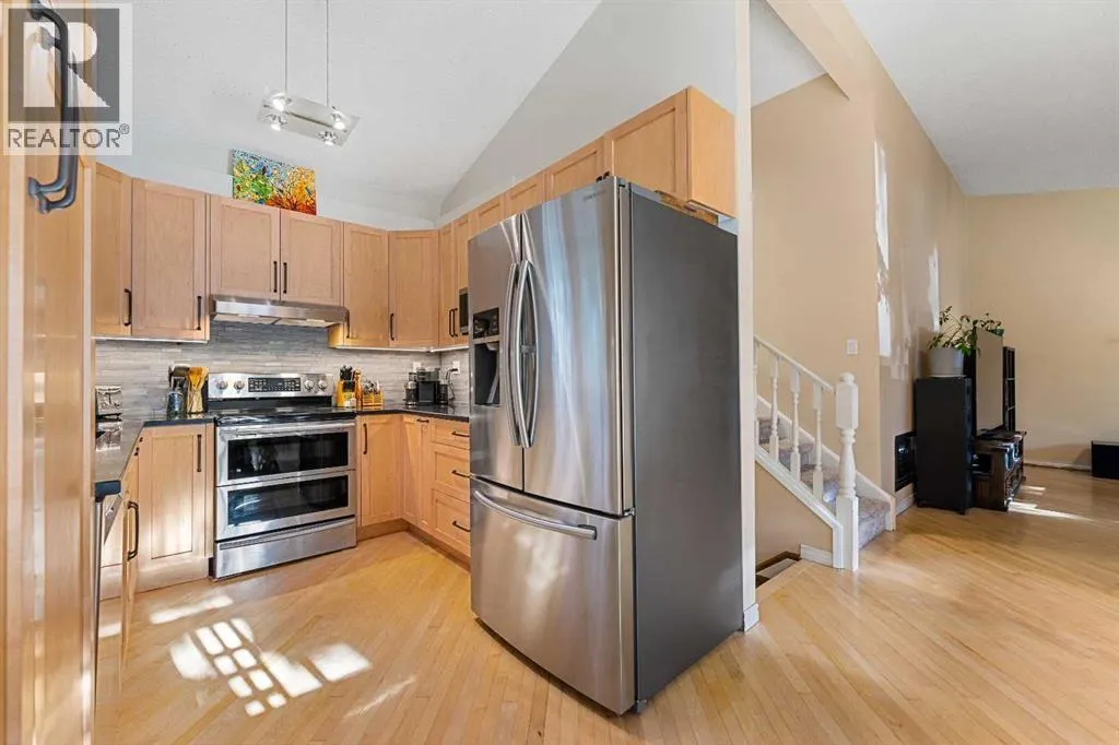 51 Bearberry Bay NW