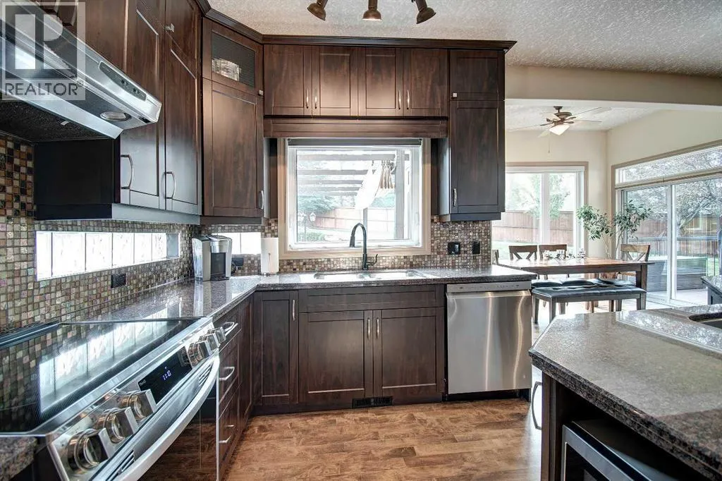 11 Sienna Ridge Bay SW