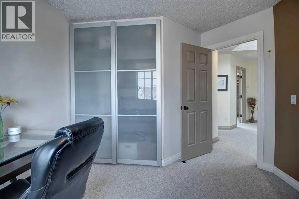 11 Sienna Ridge Bay SW