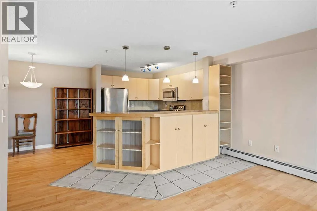 1303, 17 Country Village Bay NE