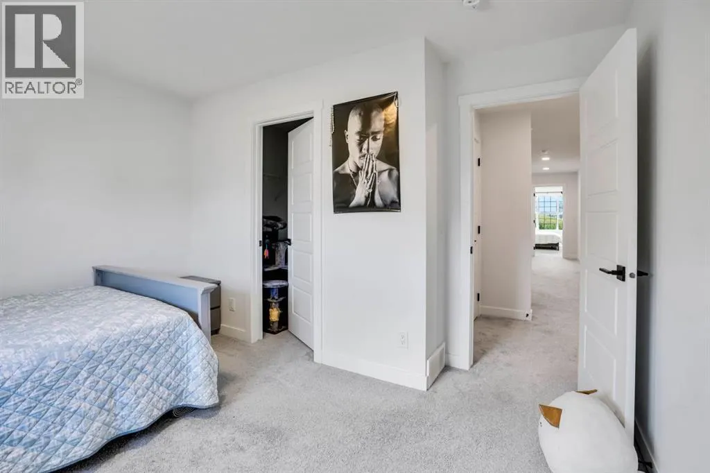 353 Walcrest View SE