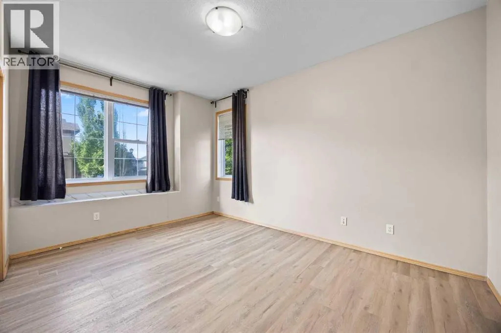102, 31 Panatella Landing NW