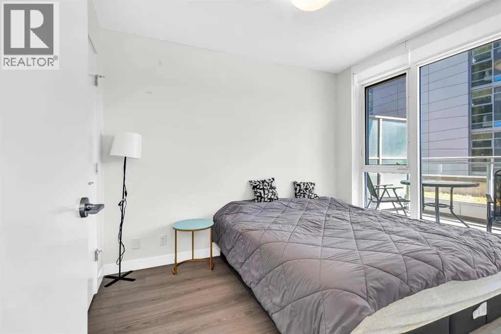 311, 108 Waterfront Court SW