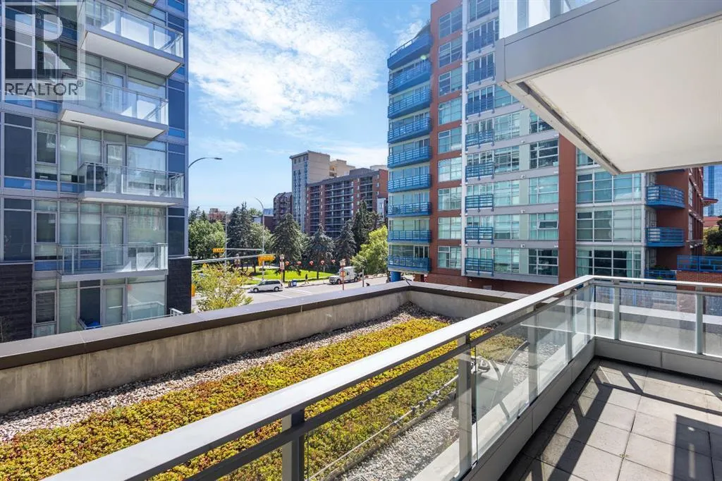 311, 108 Waterfront Court SW