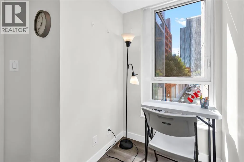 311, 108 Waterfront Court SW