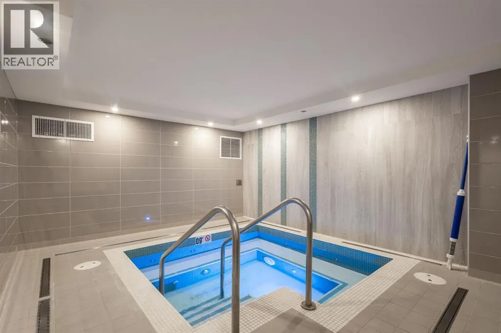 311, 108 Waterfront Court SW